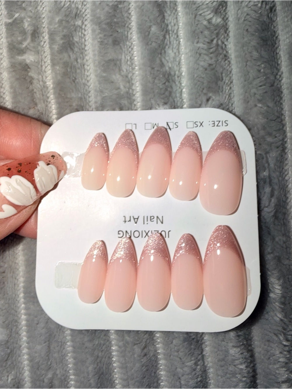 Press-On Nail Set - Assorted Nude & Pink Shades - Picture 3 of 8